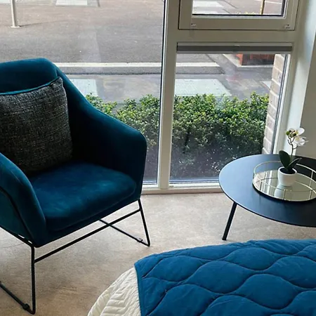 Heart Of City - Not Entire - 1 Private & Bathroom In Apartment *